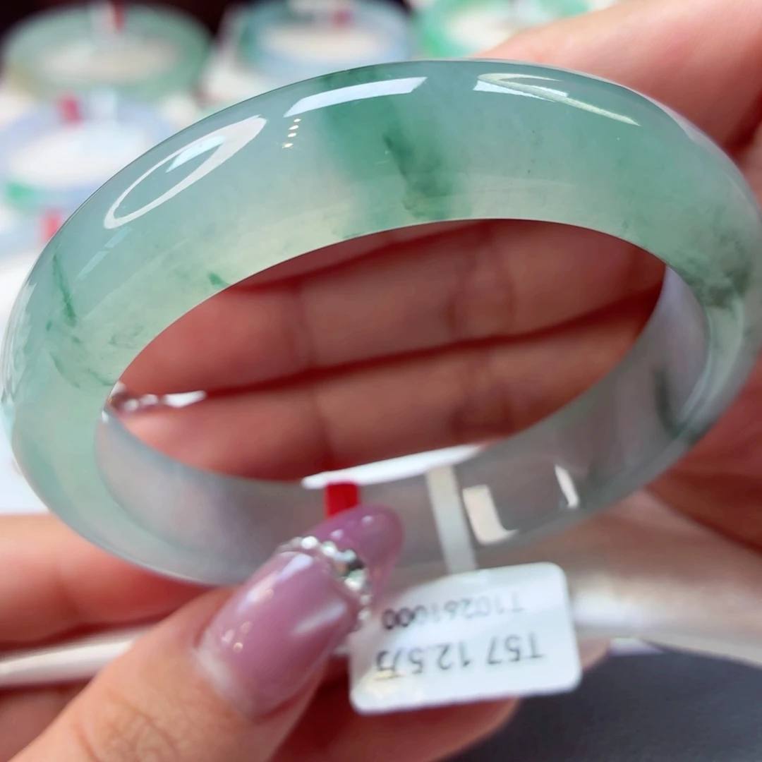 翡翠未镶嵌手镯正圈16号66