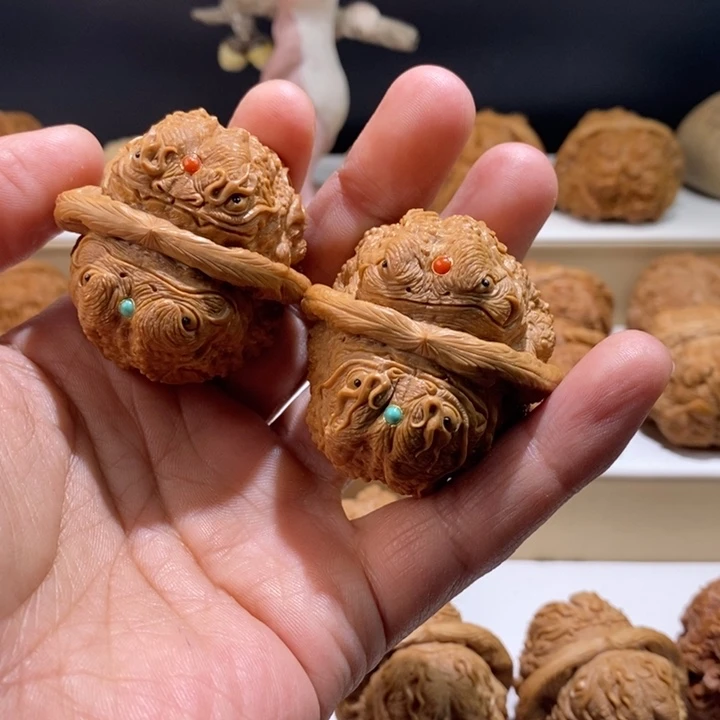 s***s把件文玩核桃纯手工雕刻文玩核桃