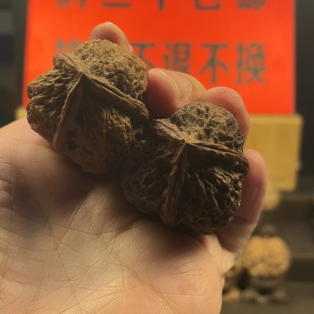 文玩核桃把件铁三角