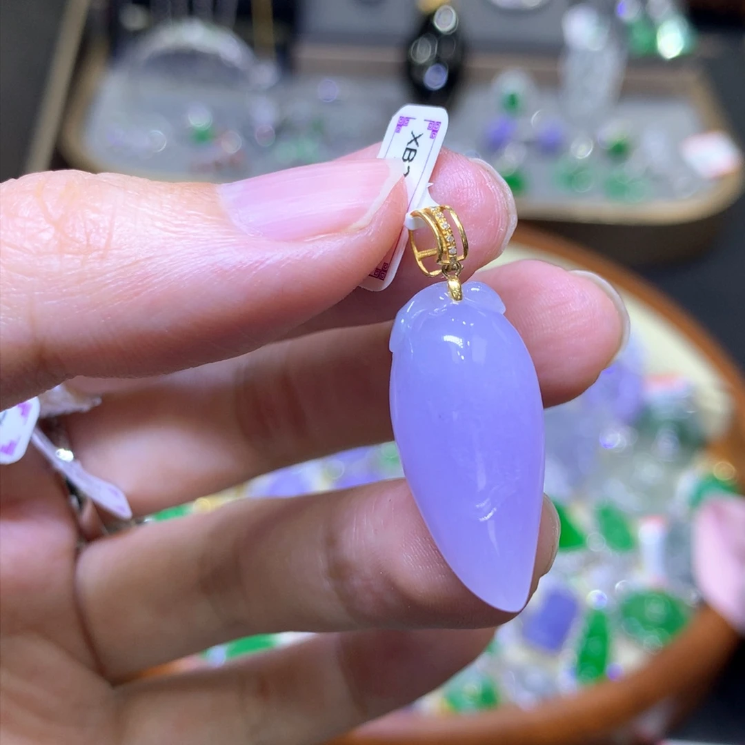 翡翠18K金镶嵌颈饰翡翠吊坠项链