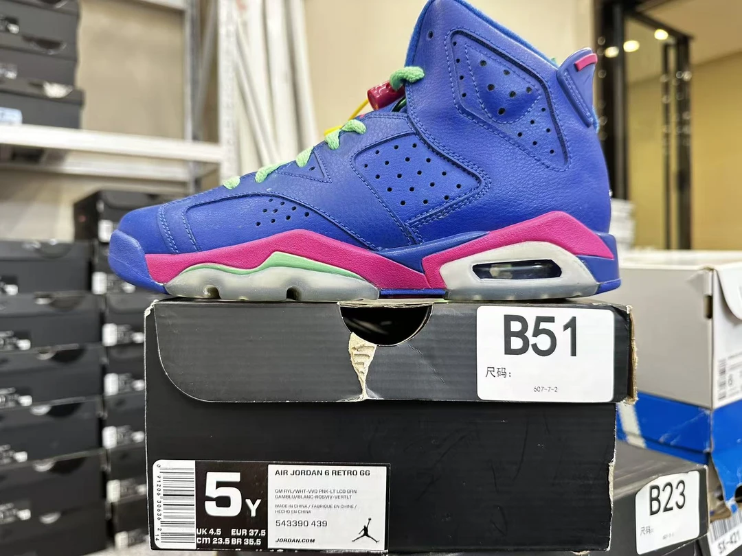 Nike  aj6蓝  全新原盒 37.5码  11月21 bai  B51