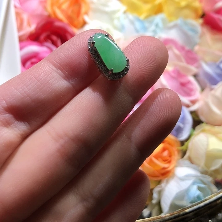 阿***玖颈饰未镶嵌翡翠翡翠