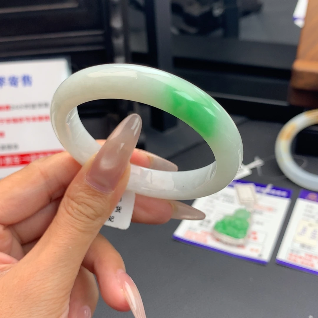 未镶嵌手镯翡翠29