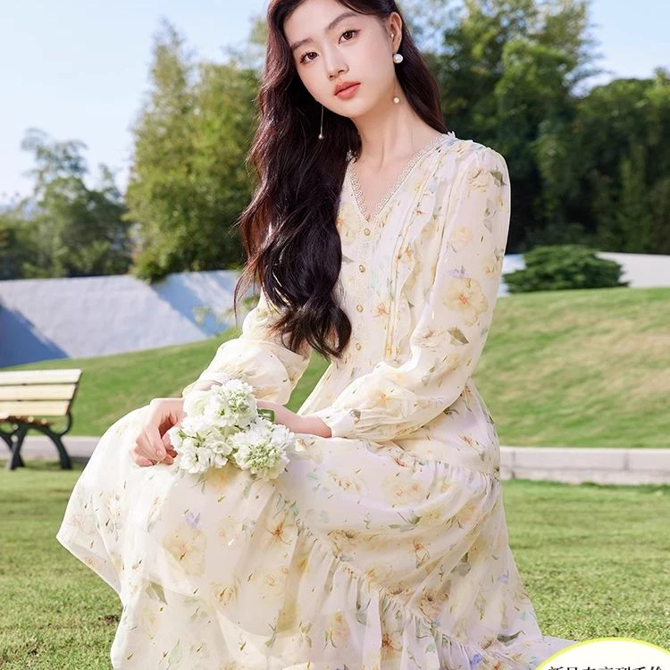 【直播专享】Q841164连衣裙 香影碎花v领连衣裙女新款烫金黄色花朵