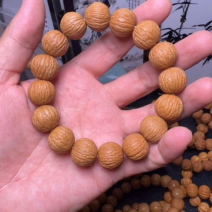 猴头核桃手串风雨