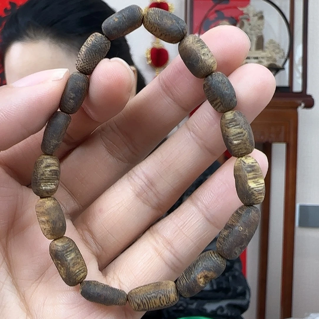 沉香手串海南沉香老料留疤开窗0.6随型单圈手串