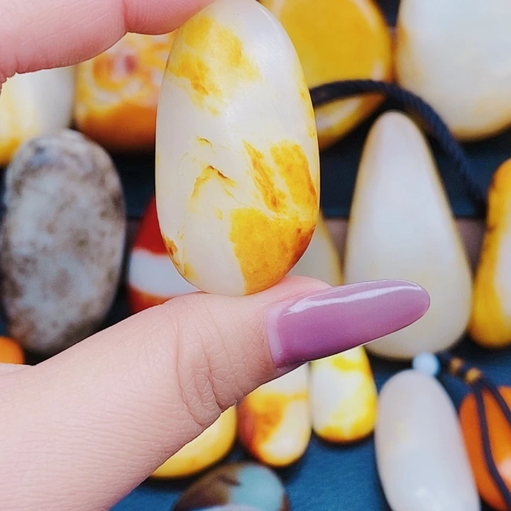 未镶嵌和田玉挂件