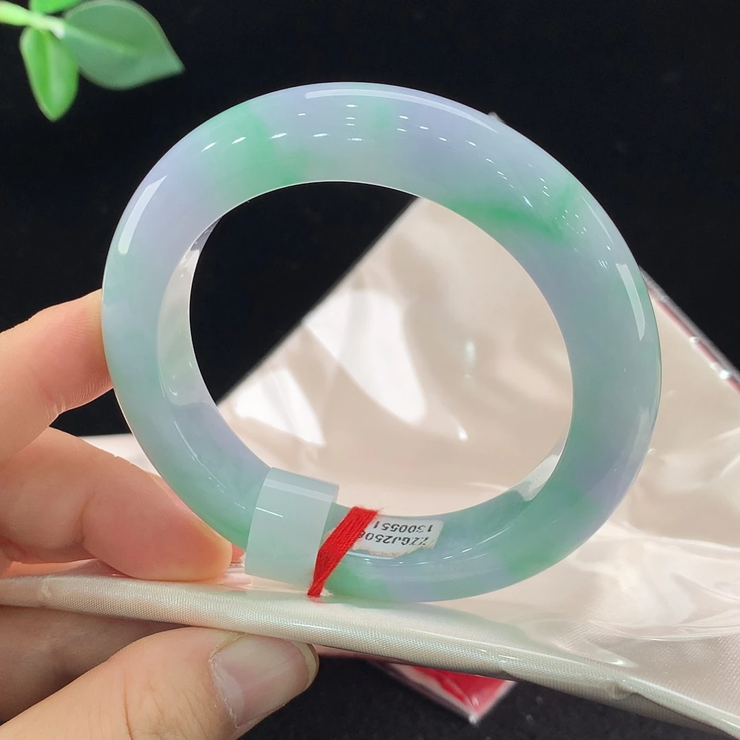 翡翠未镶嵌手镯0551