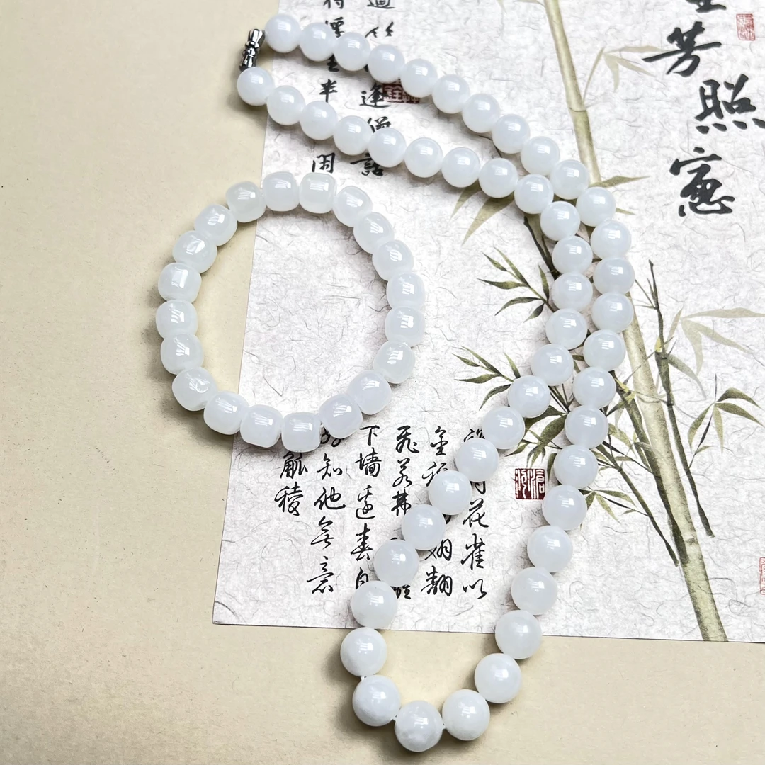天然新疆和田玉云间月白玉套链