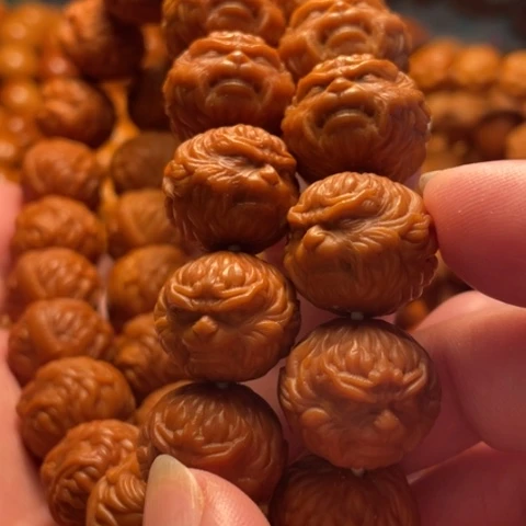 手串猴头核桃爱***蹬舞台