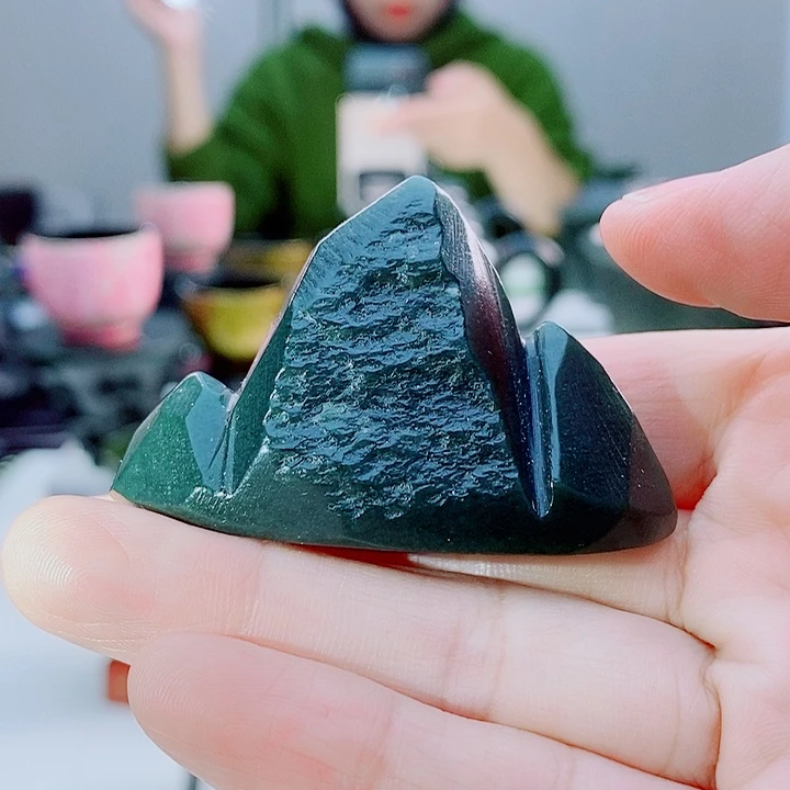 和田玉（青玉）未镶嵌把件