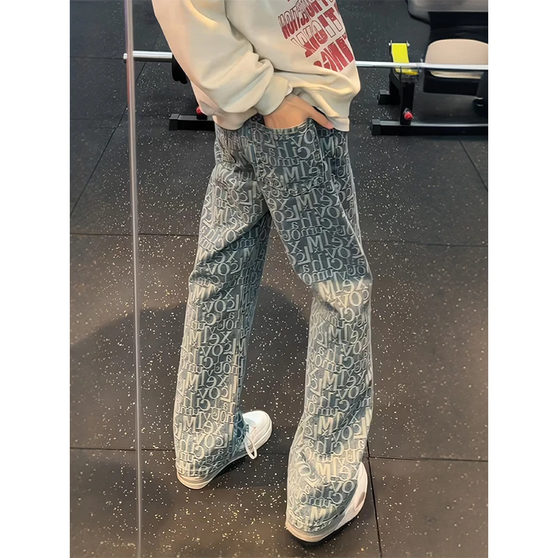 浅蓝色满印提花牛仔裤男2025新款痞帅潮牌美式vibe裤子直筒微喇裤