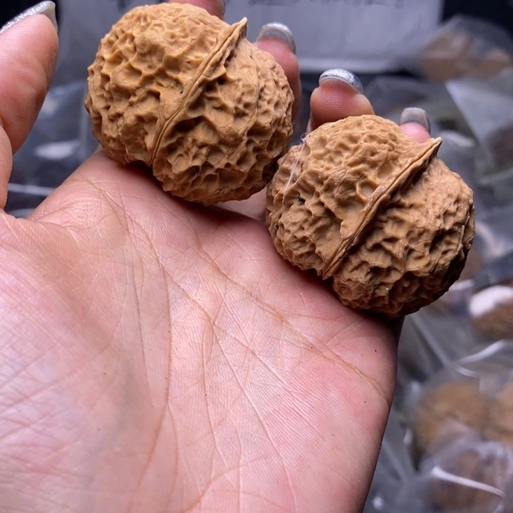 核桃云南野生铁核桃35号42mm