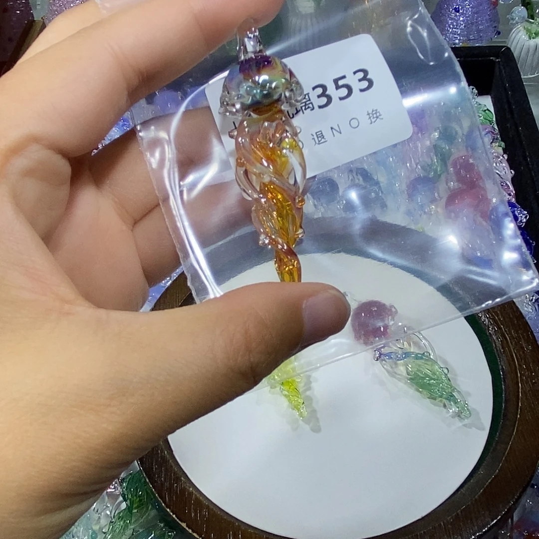 滟***默玻璃颈饰353水母一个