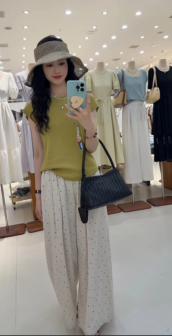 【鞠子JuZi】3775法式小圆领显瘦收腰弧形下摆弹力透气高腰小T恤