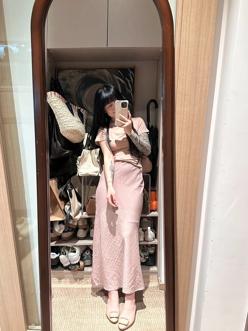 【坨坨 tuntun】 3/27新品 嫩肉粉调掐腰纯感天丝混纺U领小衫