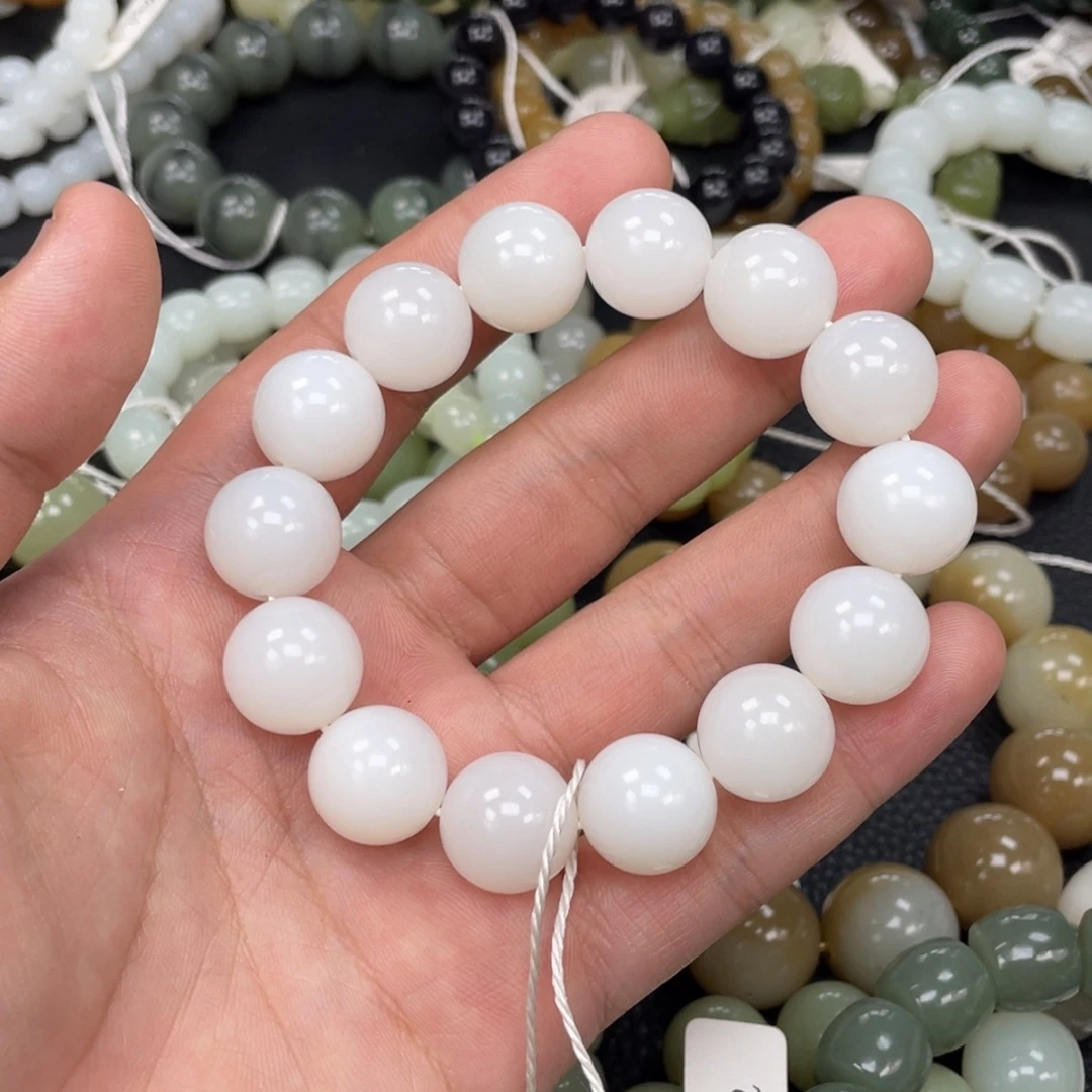 和田玉未镶嵌手链