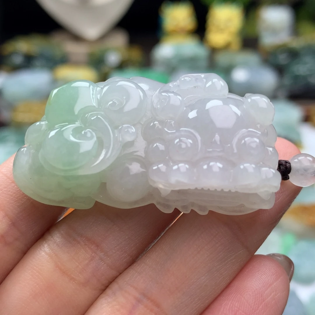 翡翠未镶嵌颈饰貔貅06