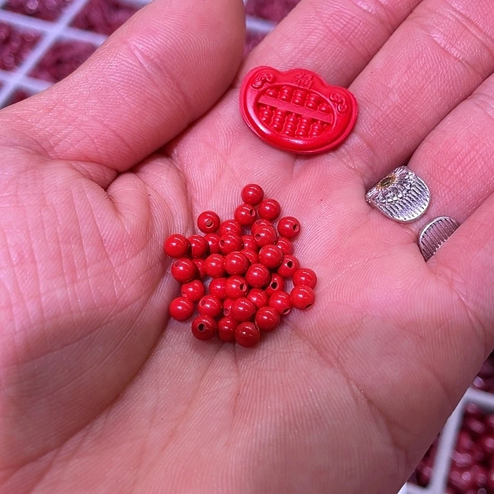 天然辰砂红砂4毫米锁手机挂