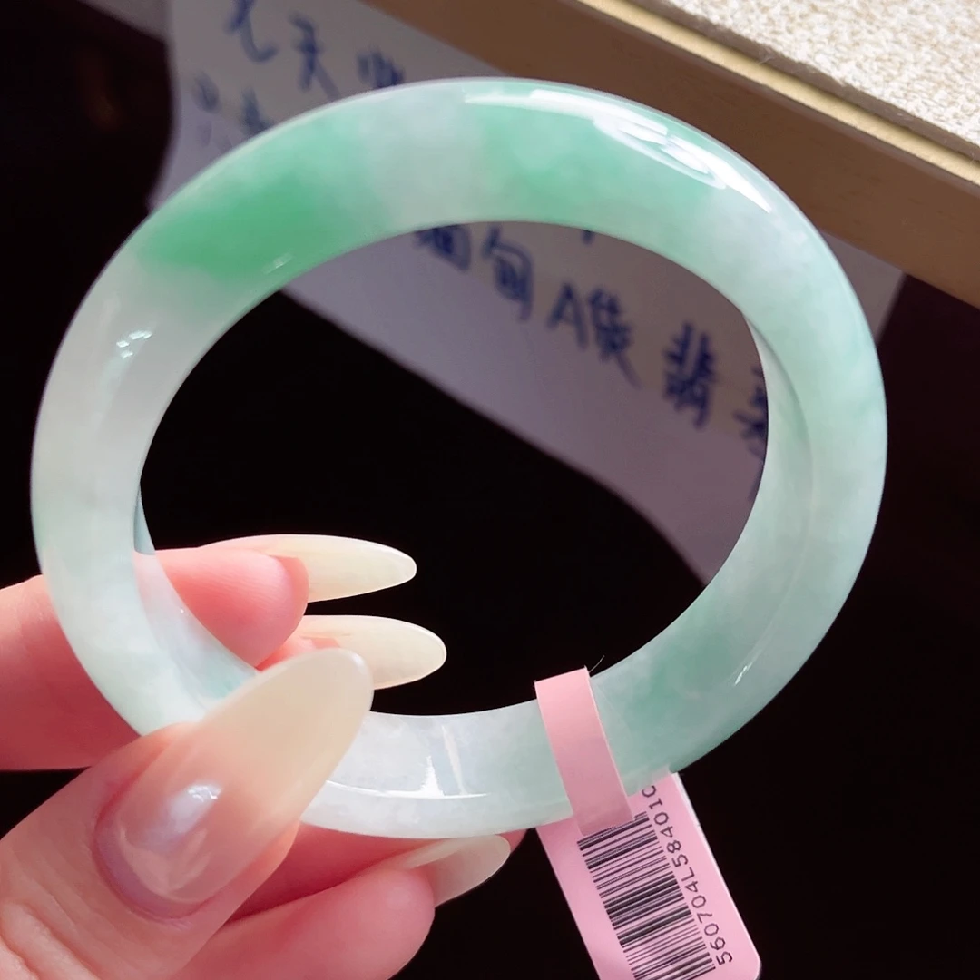 翡翠未镶嵌手镯手镯