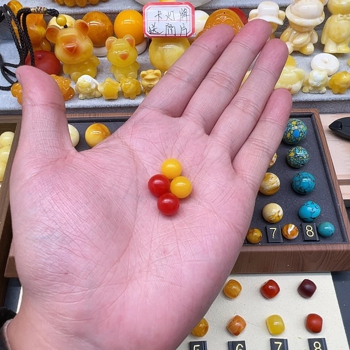 琥珀未镶嵌裸石鸡油黄单珠