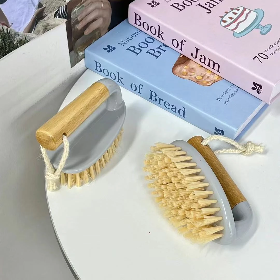 2个装 洗衣木柄刷，木柄硬毛刷 水洗刷 衣物刷 家用清洁刷