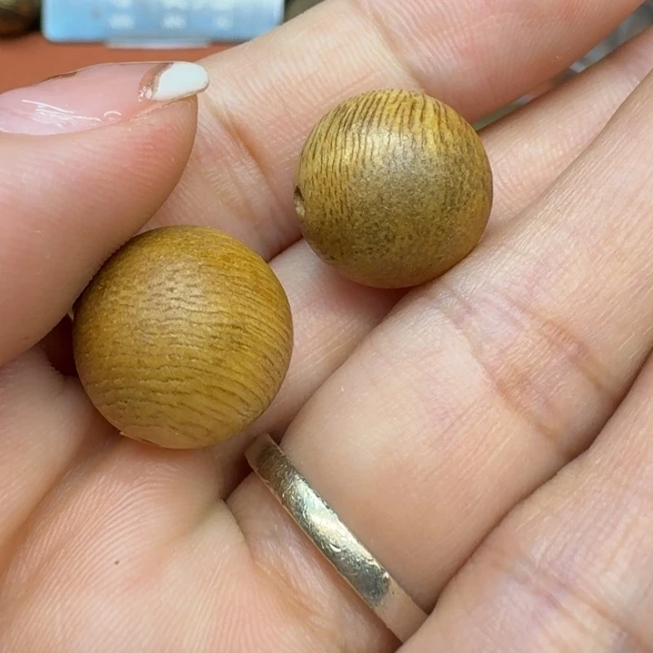 大叶紫檀（黑酸枝木类）