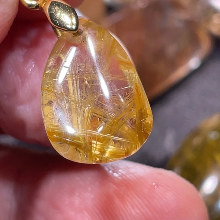 未镶嵌颈饰发晶浩*