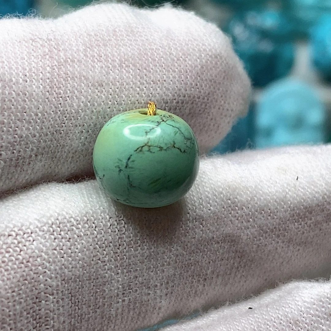 绿松石未镶嵌天然原矿 地大质检10.8mm