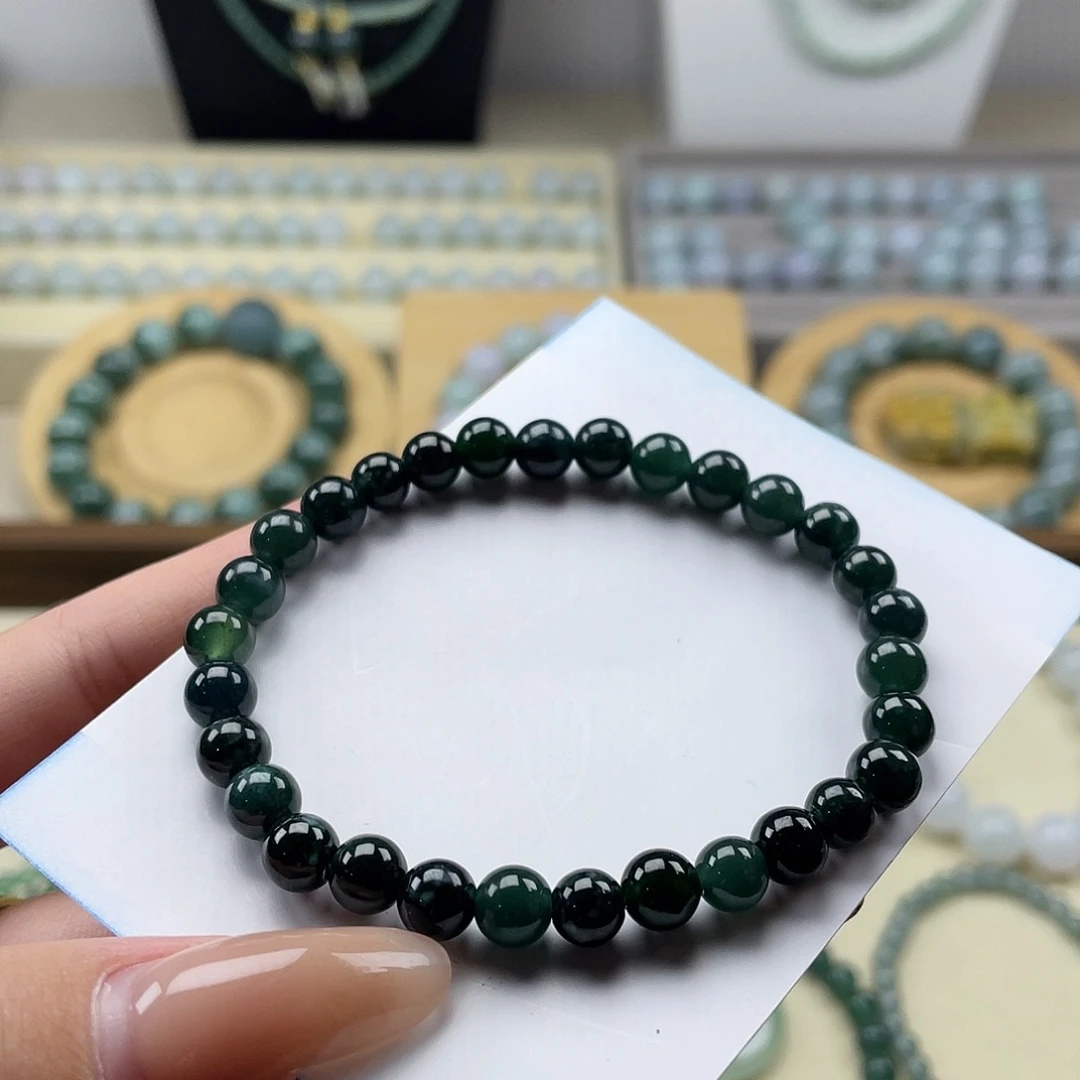 翡翠未镶嵌颈饰0003