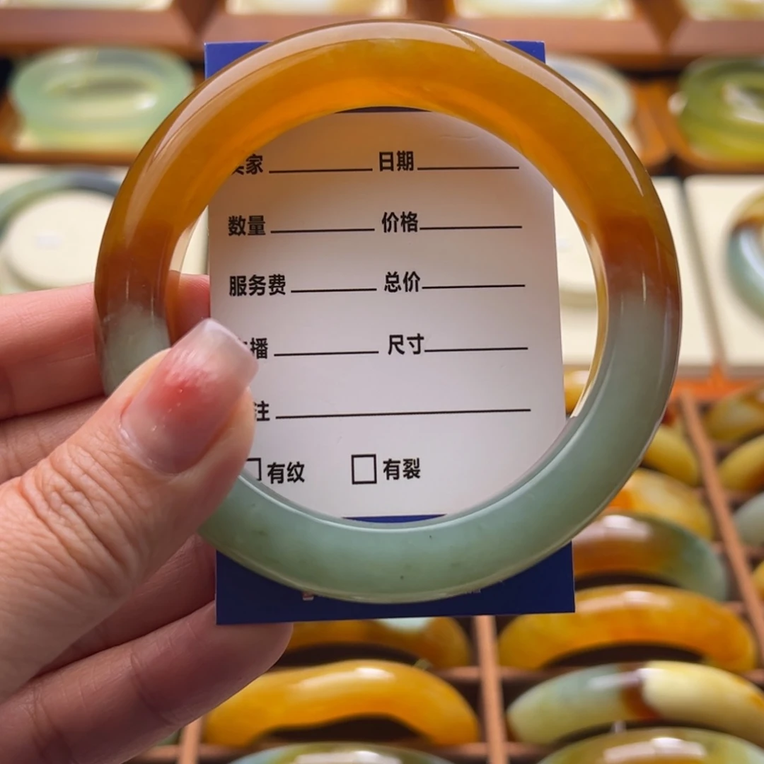 蛇纹石玉手镯未镶嵌是**啊