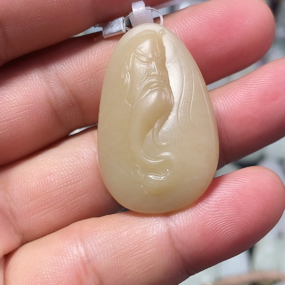 和田玉未镶嵌颈饰吊坠