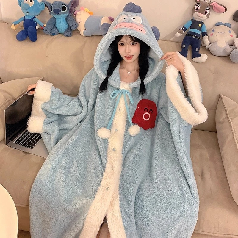 丑鱼汉顿斗篷睡衣女秋冬季珊瑚绒睡袍睡裙加厚连帽卡通可爱家居服