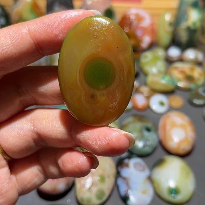 未镶嵌颈饰玛瑙/玉髓
