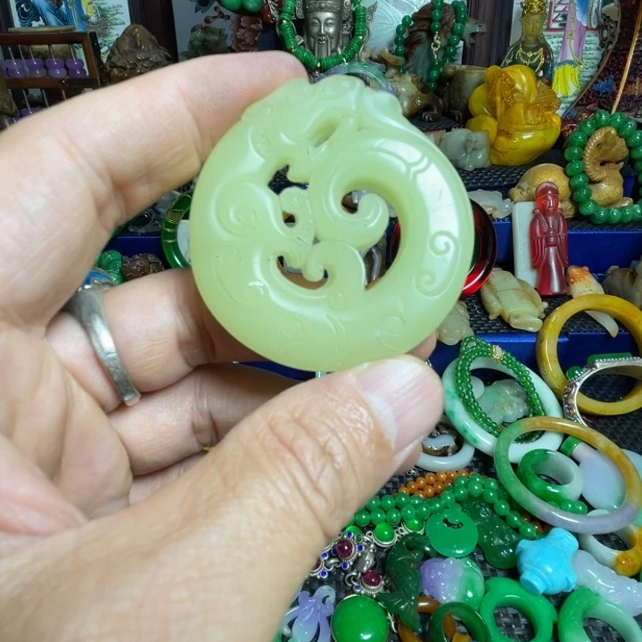 吊坠滴血莲花菩提