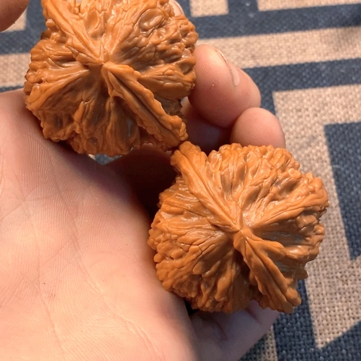文玩核桃吊坠全品白狮子