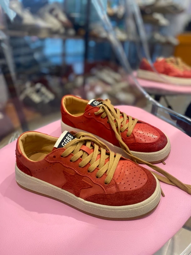 韩版真皮时尚休闲运动鞋女鞋