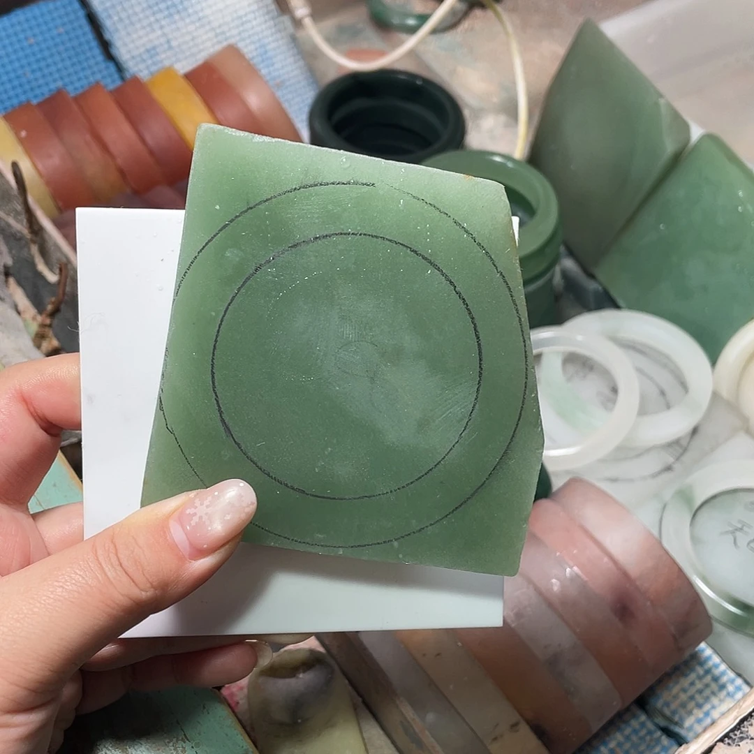 敦***马定制石英质玉定制