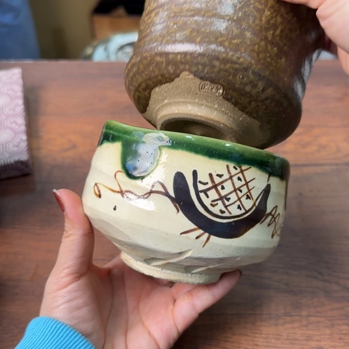 一个陶瓷物件哈哈哈哈