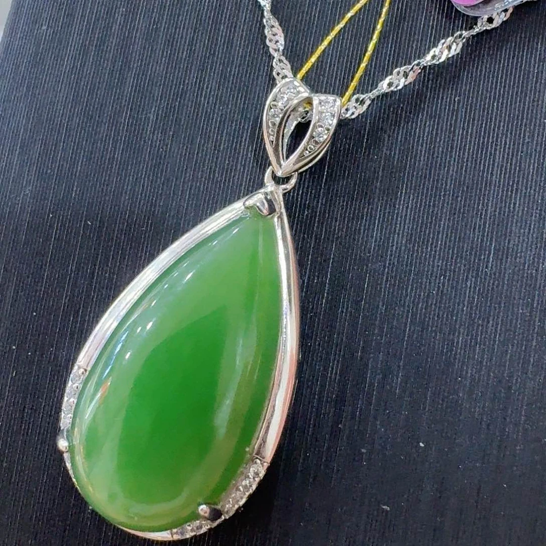 和田玉W水滴银S925镶嵌