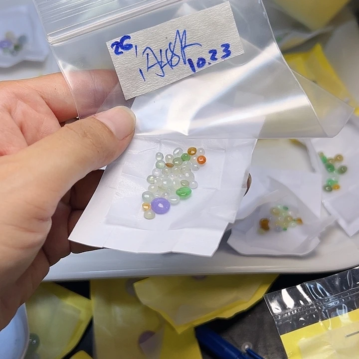 未镶嵌定制翡翠不