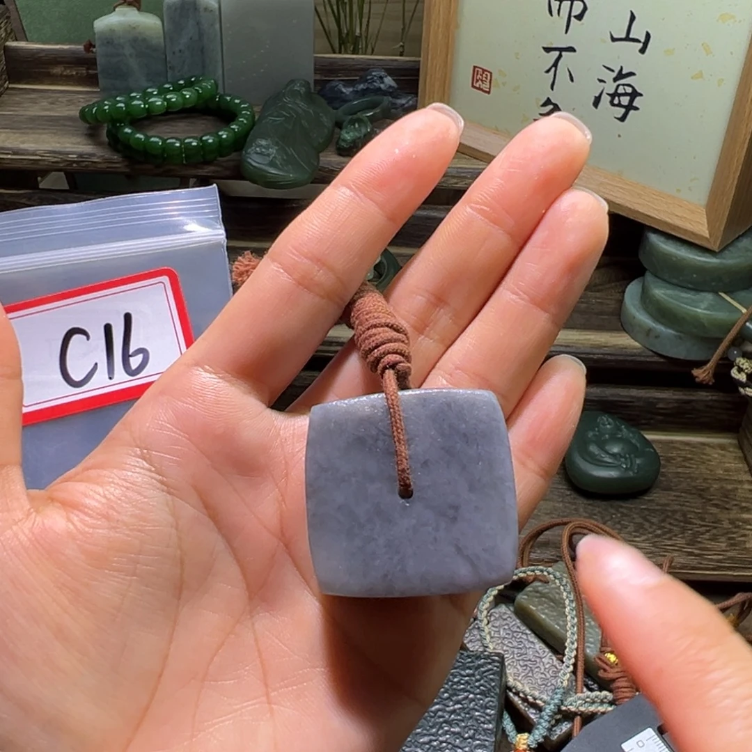 和田玉（糖玉）未镶嵌颈饰