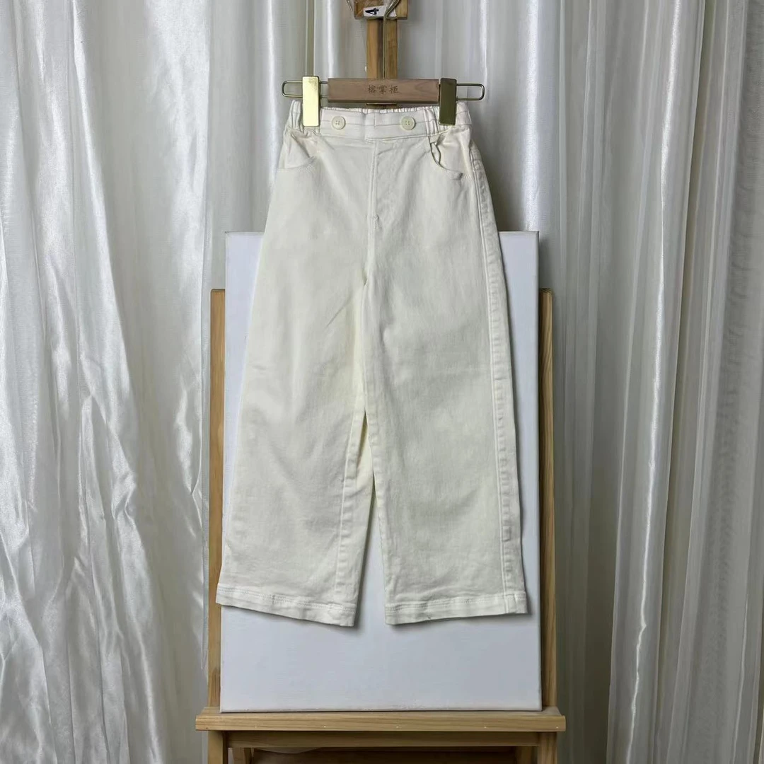 052米色裤子7005