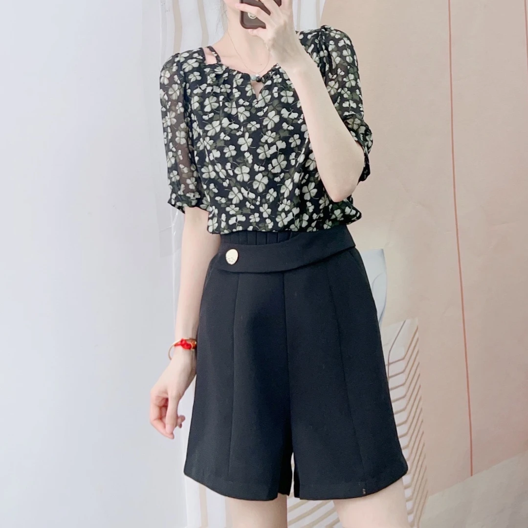 318四叶草雪纺印花短袖小衫+A版短裤两件套装2318/GP