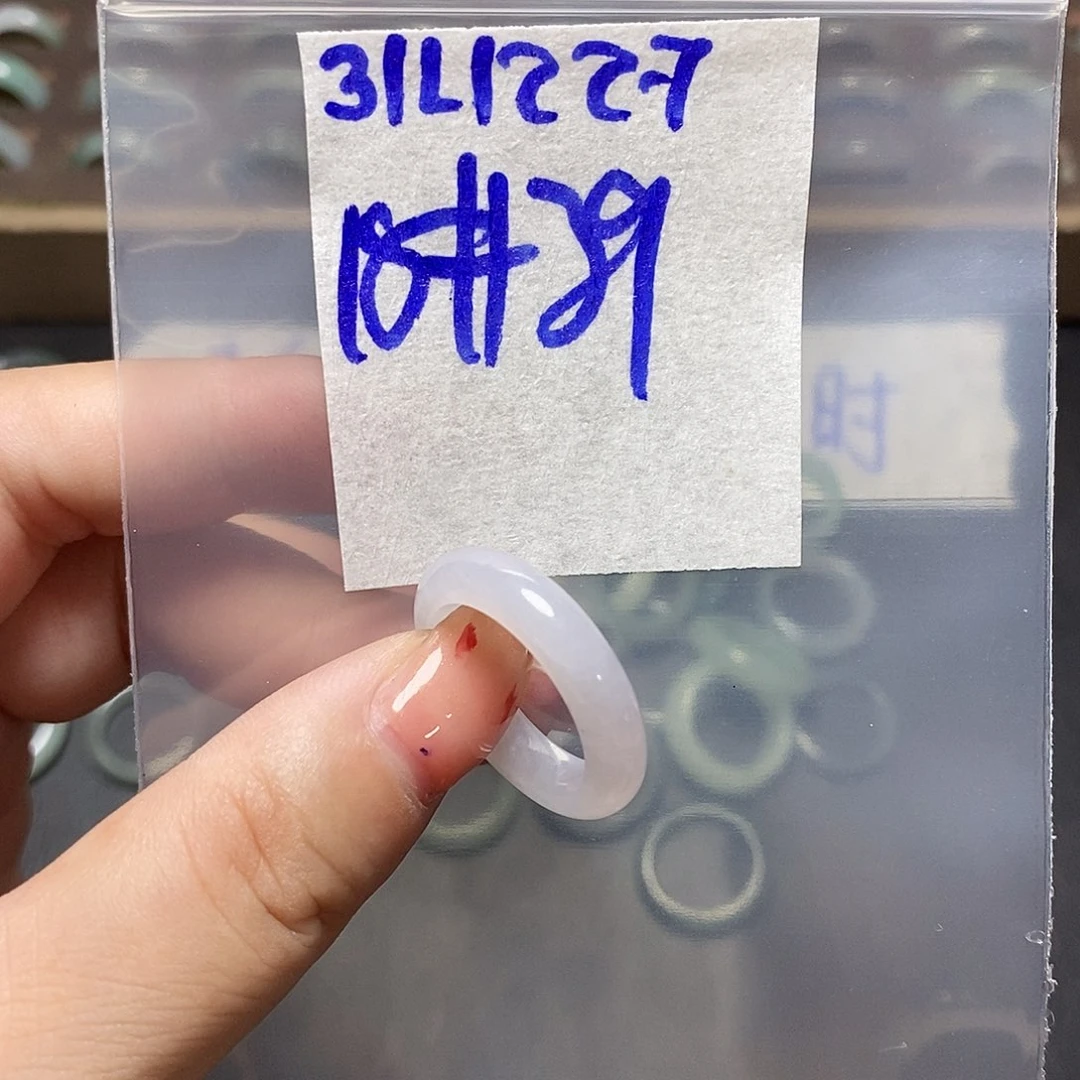 未镶嵌定制翡翠翡翠