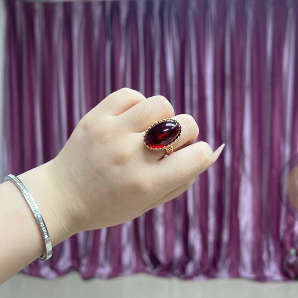 A085时尚红色戒指