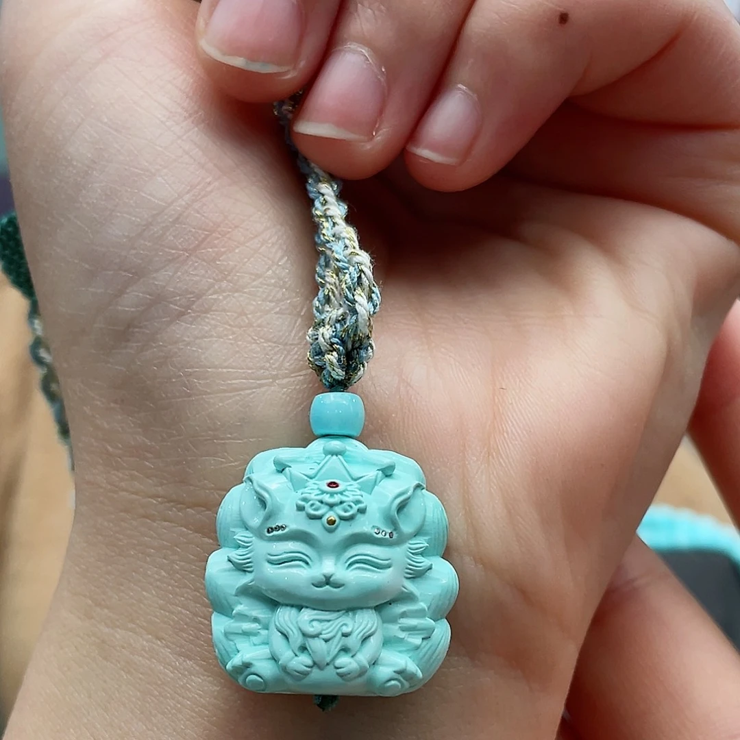 绿松石颈饰未镶嵌