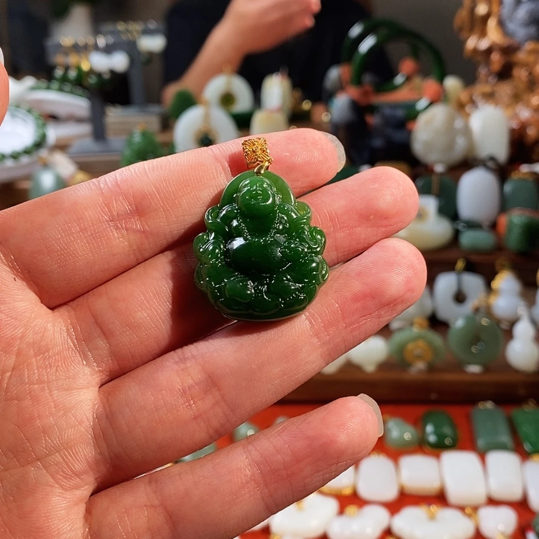 吊坠(不含链)18K金镶嵌和田玉（碧玉）