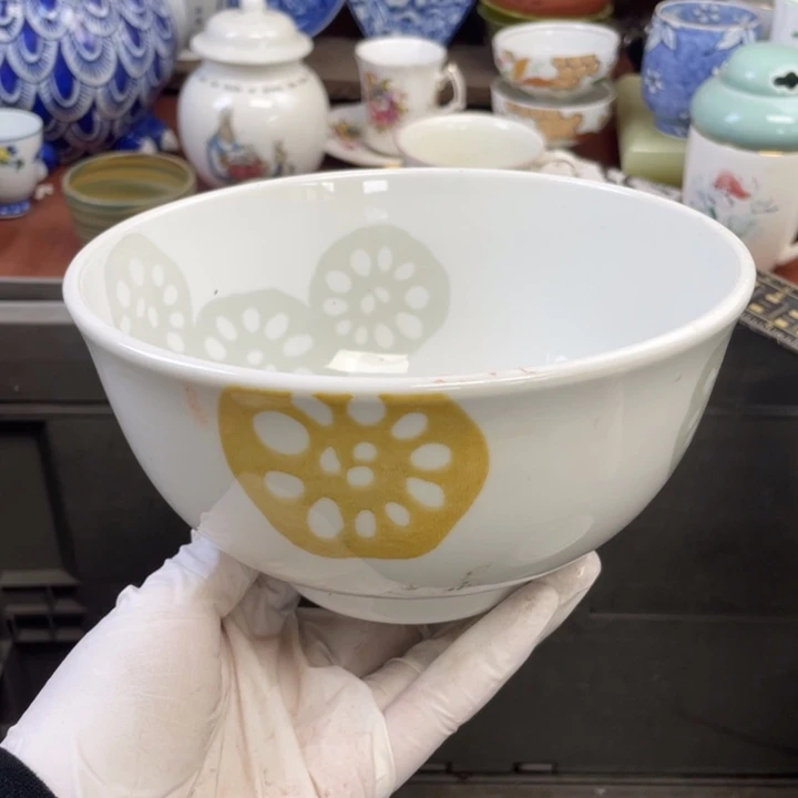 他家瓷器真美…开播了