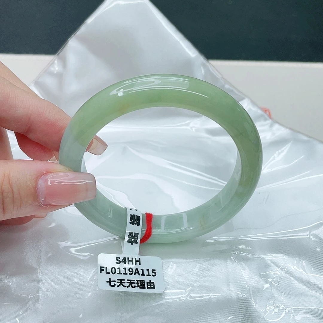翡翠手镯未镶嵌正56.8